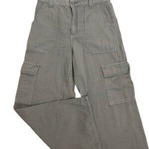 Stradivarius Women's Green Trousers / Cargo Pants